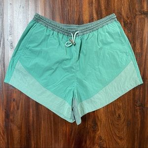 Evergreen shorts
